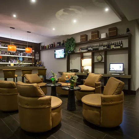 Hotel 93 Luxury Suites By Preferred-2