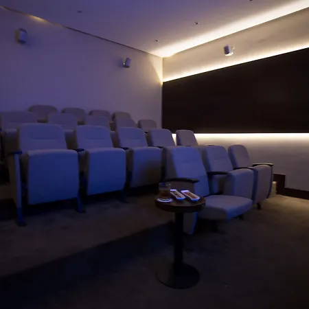 Hotel 93 Luxury Suites By Preferred-3